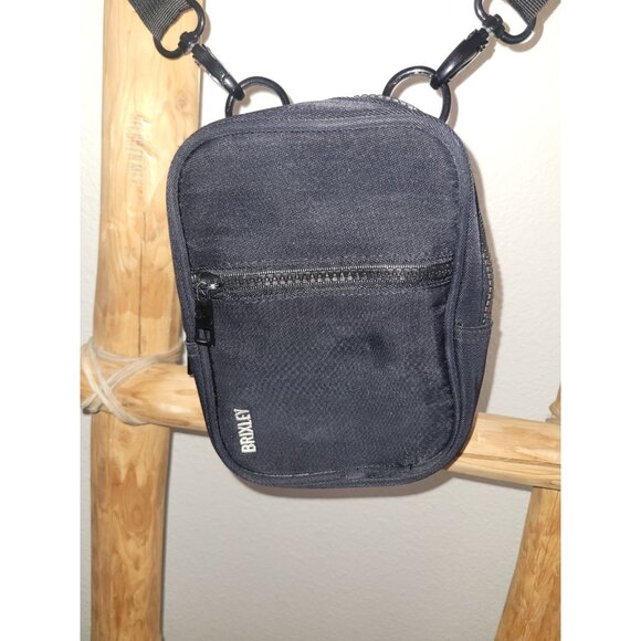 Brixley Jet Crossbody Sling Black - Picture 4 of 8